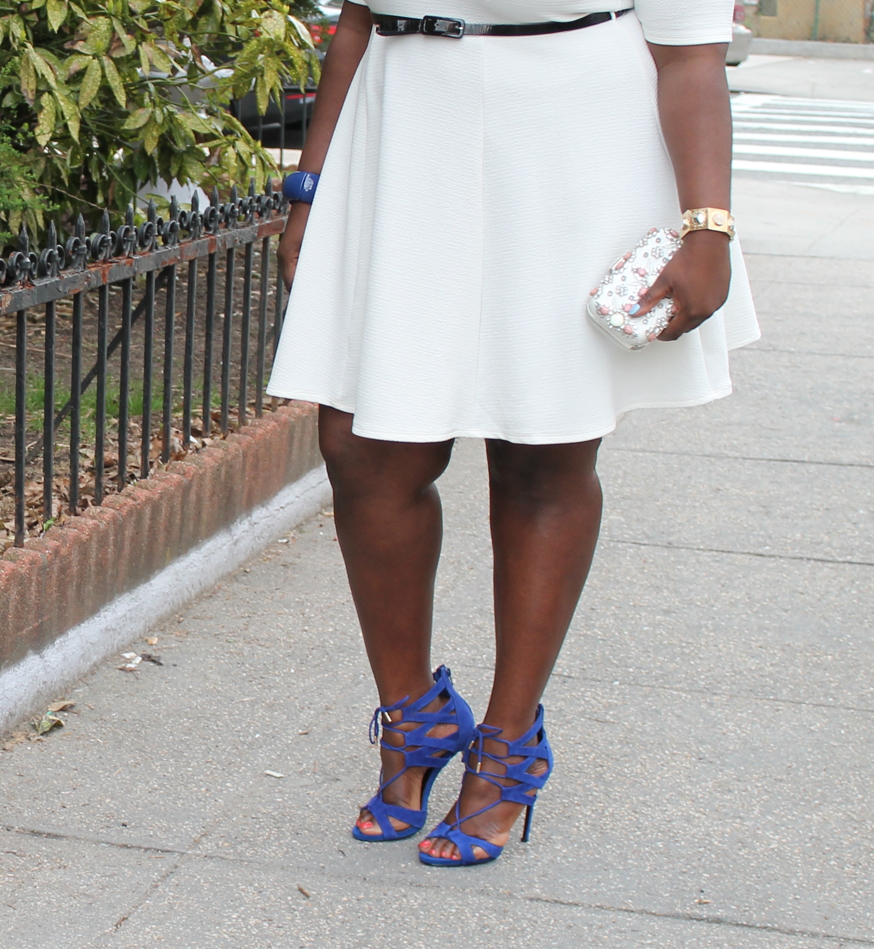 STYLE JOURNEY: MY LITTLE WHITE PLUS SIZE DRESS FROM BOOHOO PLUS
