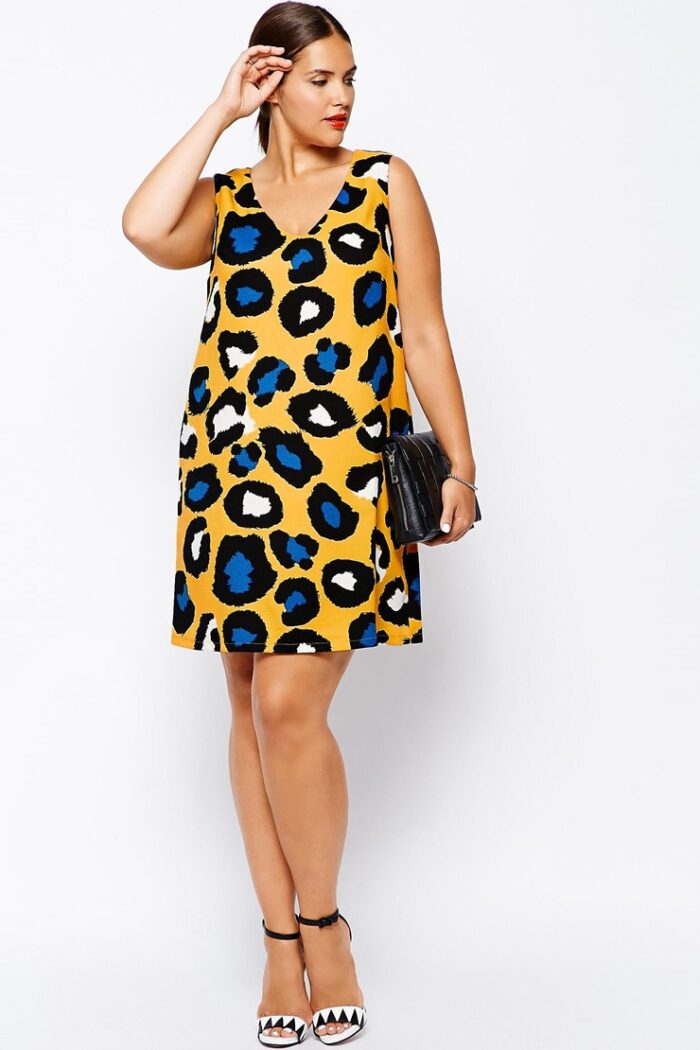 STYLISH CURVES PICK OF THE DAY: ASOS CURVE DRESS IN BRIGHT ANIMAL PRINT