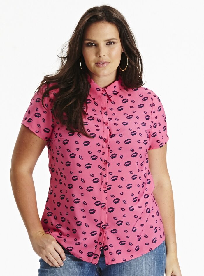 STYLISH CURVES PICK OF THE DAY: SIMPLY BE LIP PRINT BUTTON DOWN SHIRT