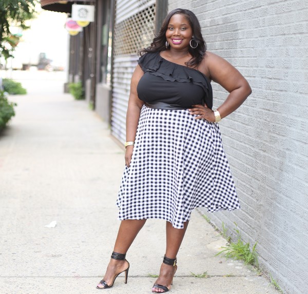 Tapping Into My Gingham Style With Eloquii’s Plus Size Midi Skirt
