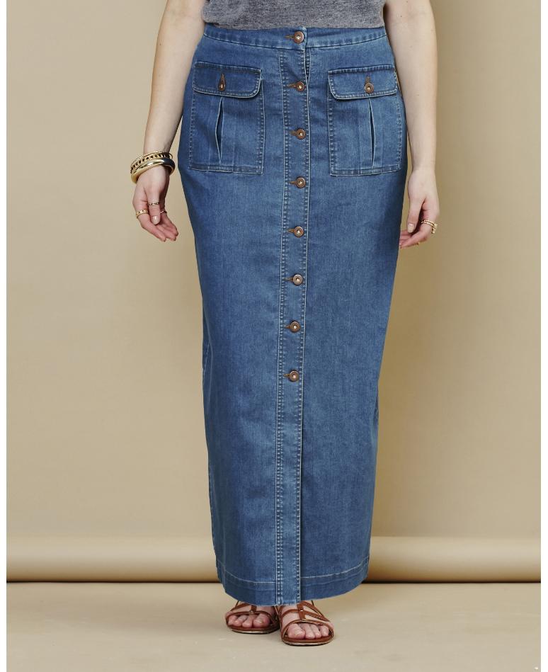 8 Chic & Sassy Plus Size Denim Skirts To Wear This Summer And Fall ...