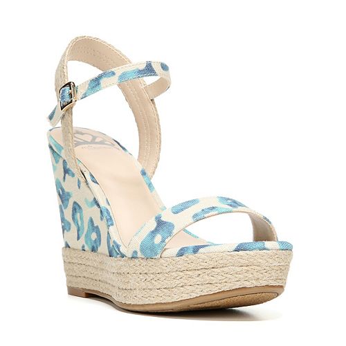 12 Stylish Medium and Wide Width Wedges To Rock This Summer