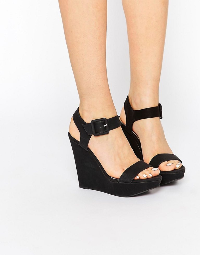 12 Stylish Medium and Wide Width Wedges To Rock This Summer