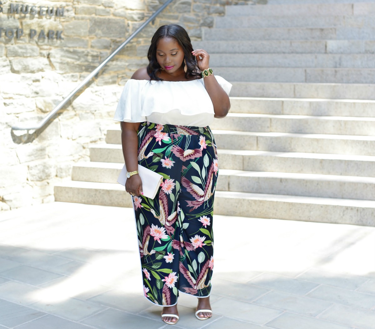 How To Wear The Floral Pant Trend - Stylish Curves