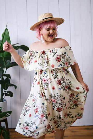 Ashley Nell Tipton Debuts New Summer Plus Size Collection