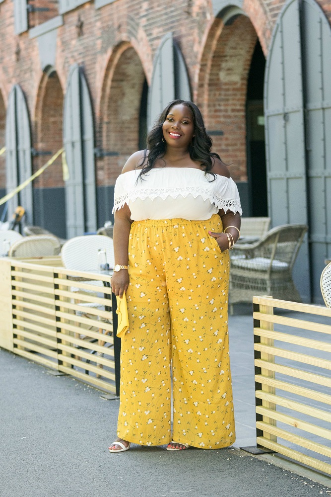 How I Wear Floral Printed Plus Size Palazzo Pants - Stylish Curves