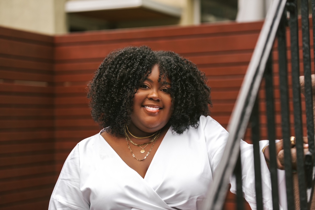 Stylish, Curvy, & Single: Carla DuBose - Stylish Curves