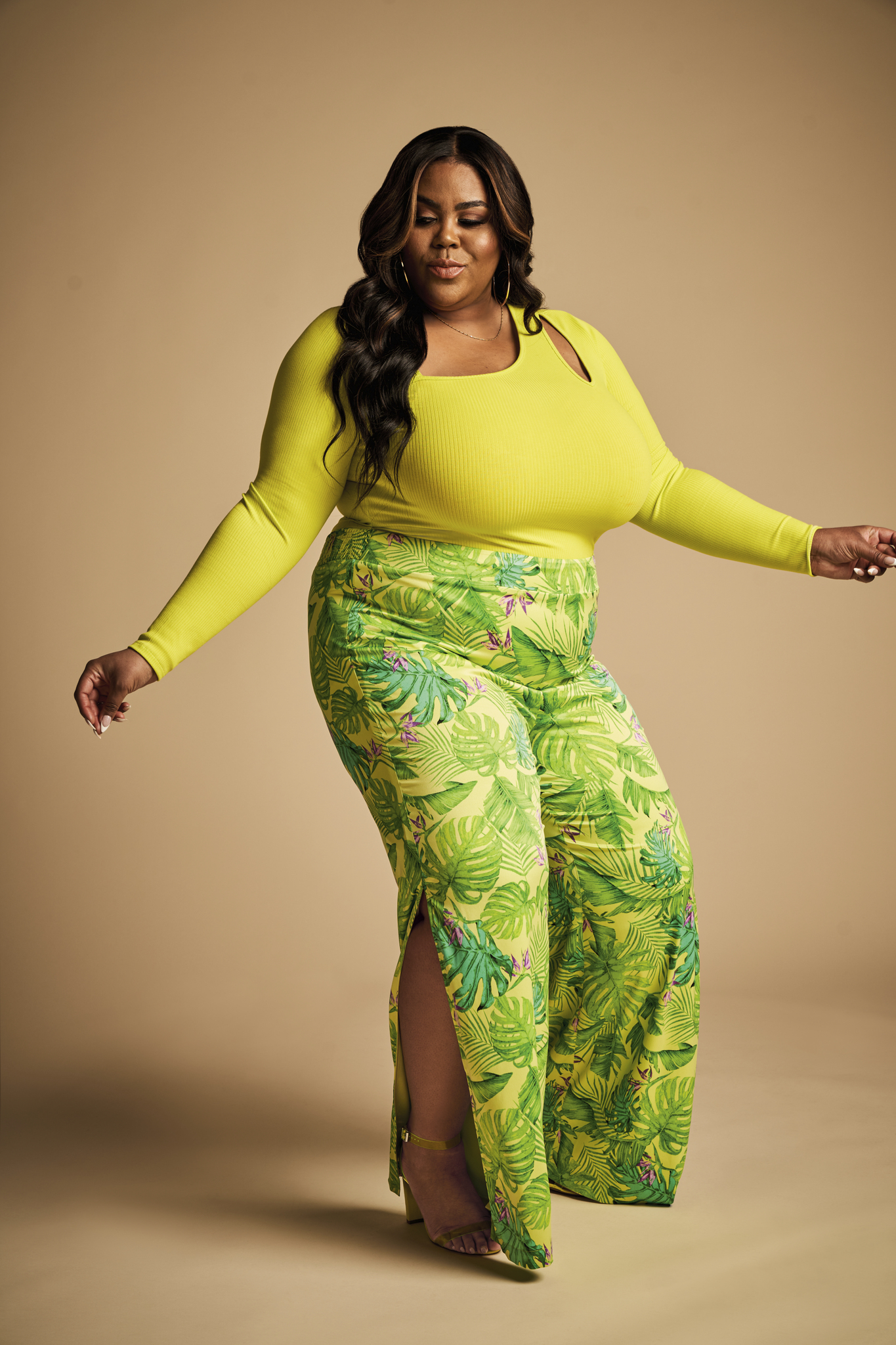 Macys plus size yellow on sale dresses