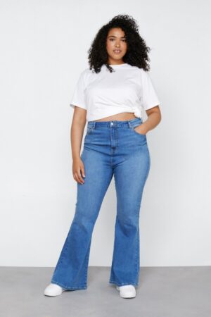 The Best Plus Size Denim Trends Worth Adding To Your Wardrobe