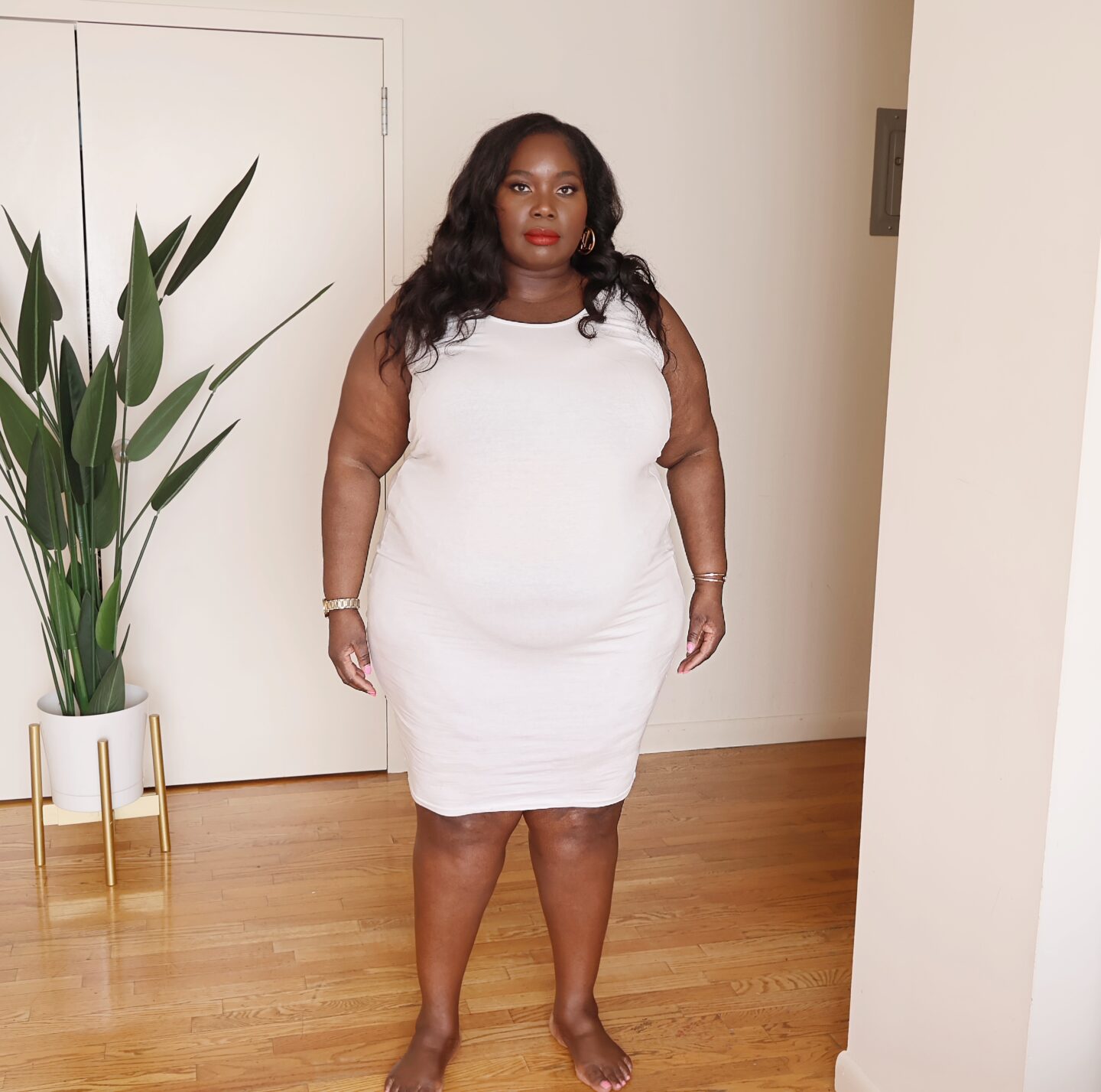 10 Outfits Curvy Women Should Avoid to Hide Big Tummy - TopOfStyle Blog