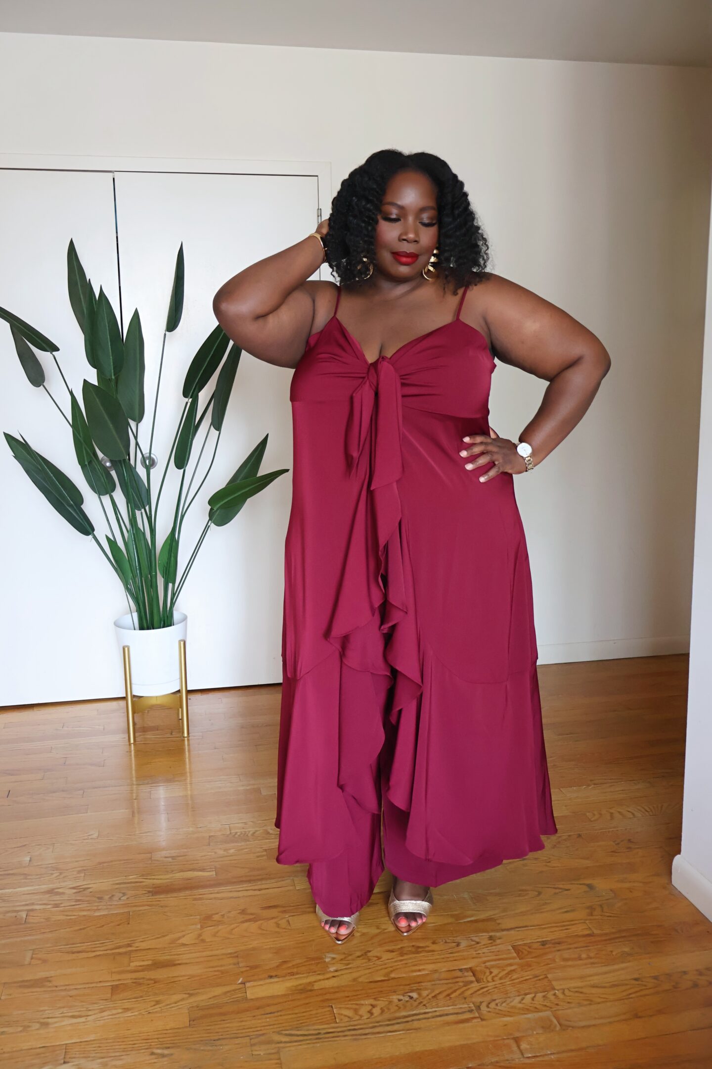how to style maxi dress plus size Celebrate Mom in Style: Modest Plus-Size Outfit Ideas for Mother's Day